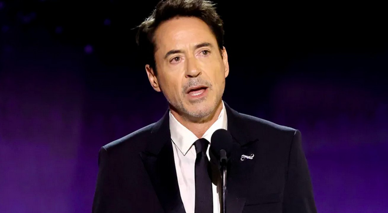 Robert Downey Jr Reads His Own Worst Reviews, Acceptance Speech ...