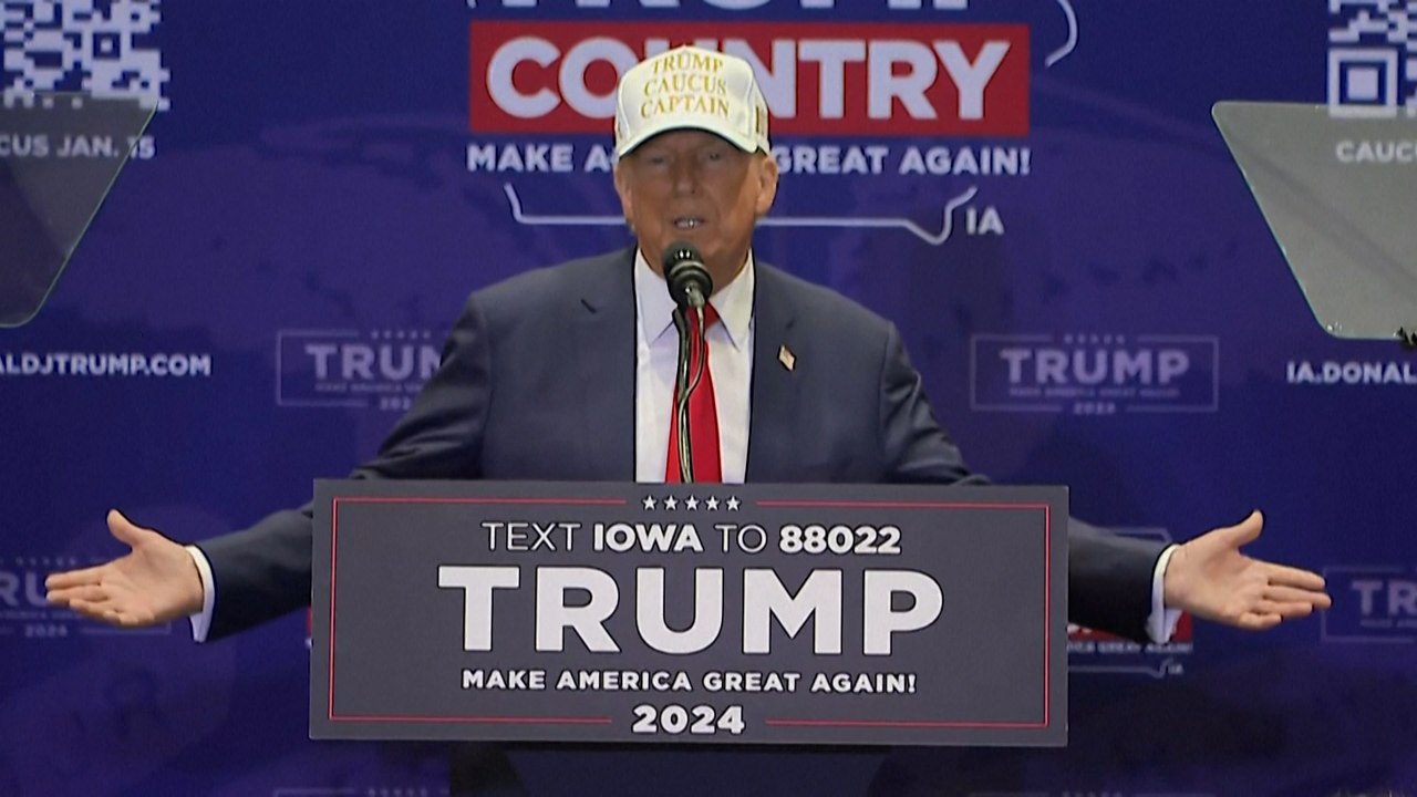 « Même si vous venez voter et vous mourrez, ça en vaut la peine », lance Trump lors du coup d'envoi des primaires républicaines aux États-Unis