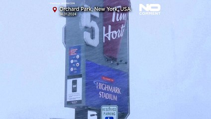 شاهد: عاصفة ثلجية تضرب نيويورك وتعطل الحياة اليومية