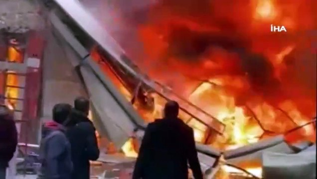 Şanlıurfa’da sünger deposunda yangın! Kullanılamaz hale geldi