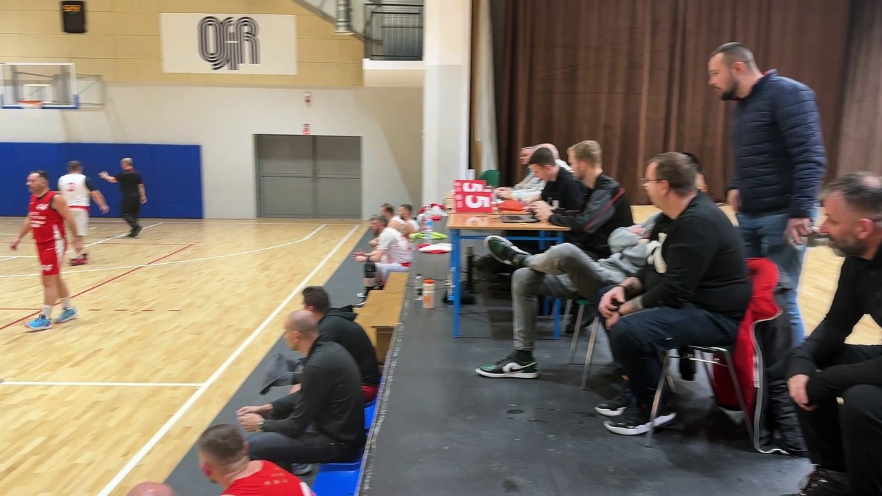 Mecz 10. kolejki 21. edycji WLKA Włocławek. Anwil Team - Autoserwis Radek/Open Partner
