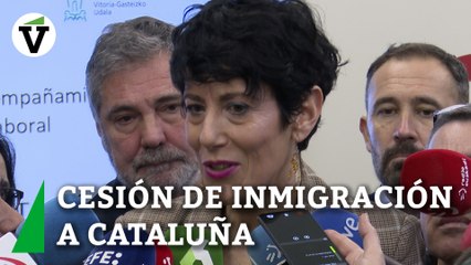 Saiz reitera que la cesión de inmigración a Cataluña respetará el marco de la Constitución