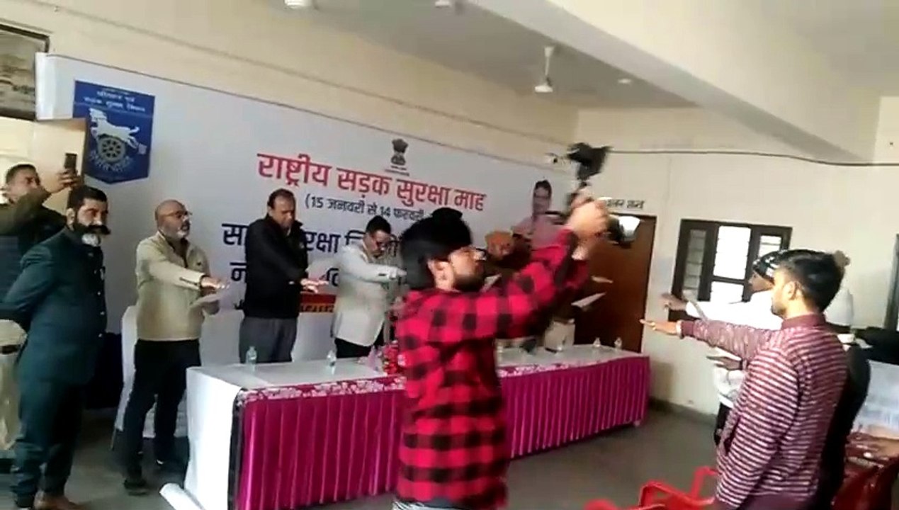 सडक़ सुरक्षा माह का शुभारंभ, यातायात नियमों की पालना से रुकेंगे हादसे, देखें वीडियो