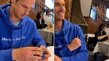 Andy Murray completes Rubik’s Cube impressively quickly at Australian Open