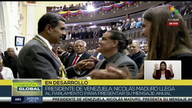 Presidente de Venezuela llega al Parlamento para presentar su mensaje anual