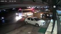 Çekmeköy'de kaldırımda yürüyen kadına ticari araç çarptı