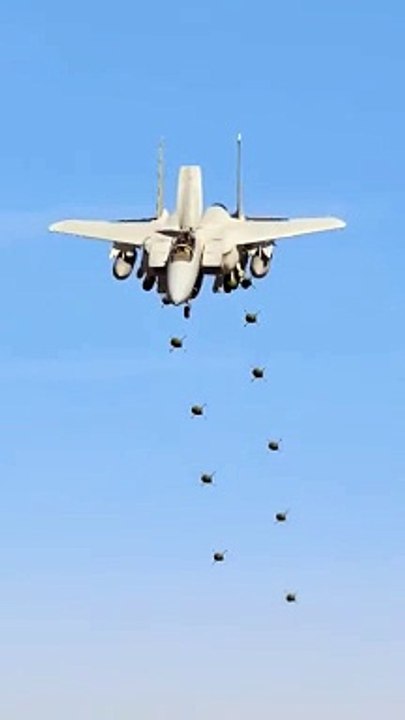 Fighter jet targeting location