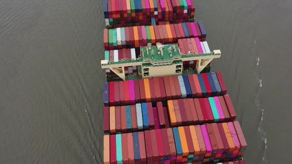 최상목 "해운 운임 지속 상승...유럽노선 임시선박 4척 투입" / YTN