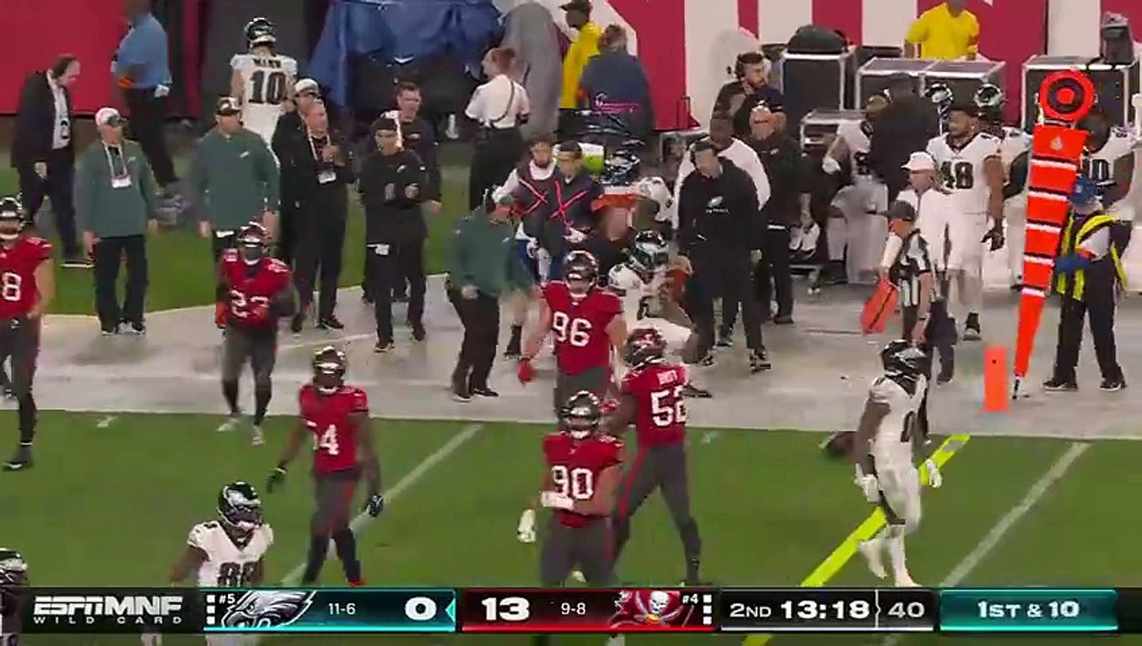 Philadelphia Eagles vs. Tampa Bay Buccaneers Game Highlights _ NFL 2023 Super Wild Card Weekend_2
