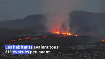 Islande: une éruption volcanique touche une ville portuaire et brûle des maisons