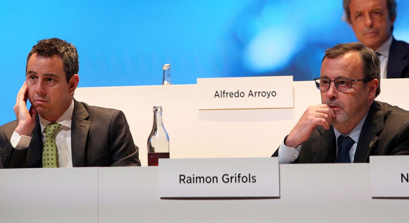 Una docena de bufetes en Estados Unidos y España preparan demandas contra Grifols