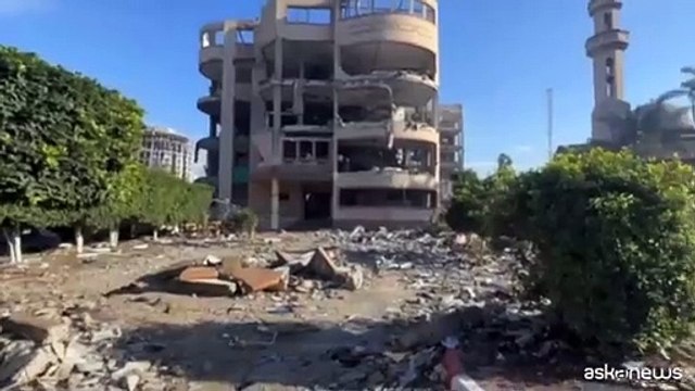 Gaza, distrutti i palazzi dell'Universit? islamica
