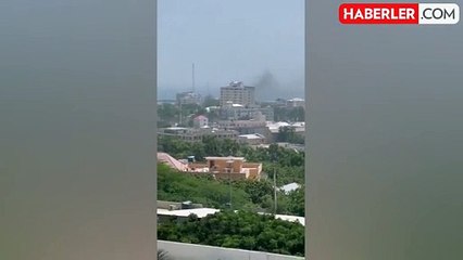 Mogadişu'da intihar saldırısı! En az 3 kişi hayatını kaybetti