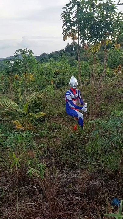 ultramen_ngakak