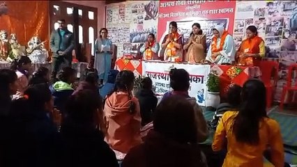 नारी को नारी की सीख: अभावों से तुम डरो नहीं, मुसीबतों से रुको नहीं, खुद को करो बुलंद इतना ढिगा सके कोई नहीं