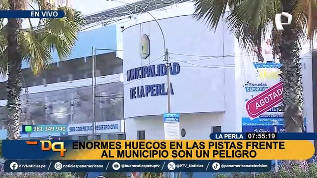 Huecos en las pistas frente a la Municipalidad de la Perla son un peligro