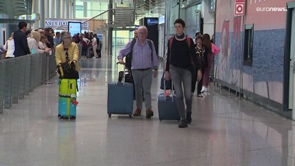 تقرير: ثلاثون في المائة من الشباب في البرتغال يعيشون خارج البلاد