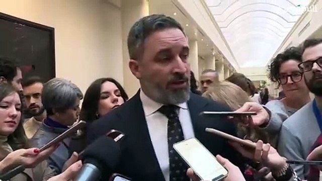 Abascal critica al PP por el acuerdo con el PSOE para reformar la Constitución: Es una estafa