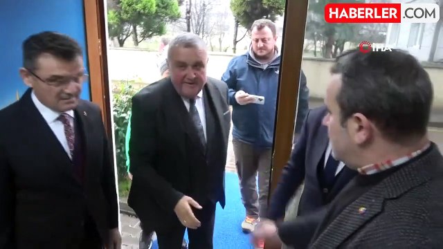 AK Parti'yi ziyaret eden Cumhur İttifakı adayı Fırıncıoğlu, duygusal anlar yaşadı