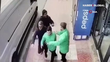 Aksaray'da baba ve oğlu kargo çalışanlarına saldırdı! Kavga kamerada