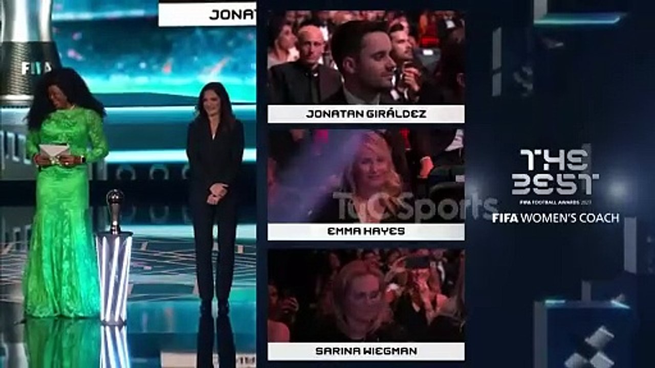 LO MEJOR DE LOS PREMIOS FIFA THE BEST 2023 _ RESUMEN -- LIONEL MESSI_ EL HINCHA ARGENTINO Y MUCHO MÁS