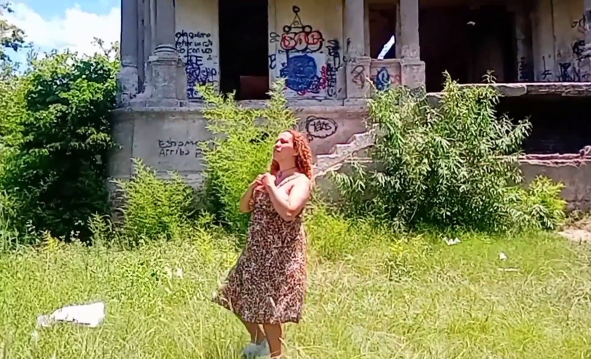 Eterno Soñar canta Giselle Romina Castillo Vargas
