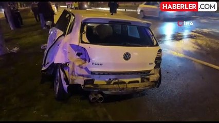 Isparta'da kontrolden çıkan araç refüje çarptı: 1 ölü, 1 yaralı