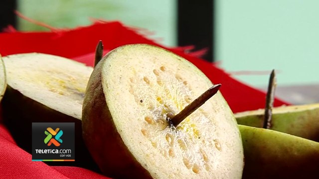 tn7-guayabas-con-clavos-fueron-encontradas-en-calle-de-San-Francisco-de-Dos-Ríos-160124