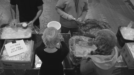 Tim McGraw - Hurt People (Helping People Version / Lyric Version)