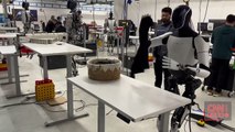 Elon Musk'ın robotunun yeni hüneri