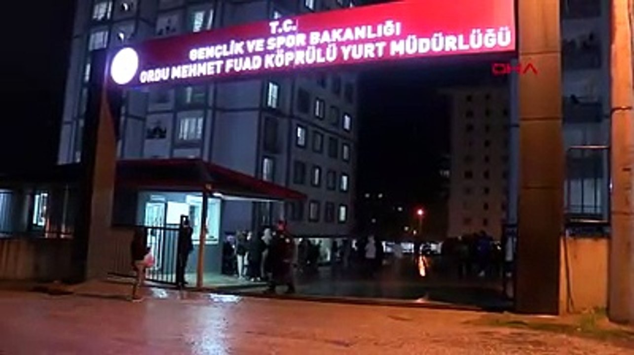 KYK yurdunda, öğrenciler 45 dakika asansörde mahsur kaldı