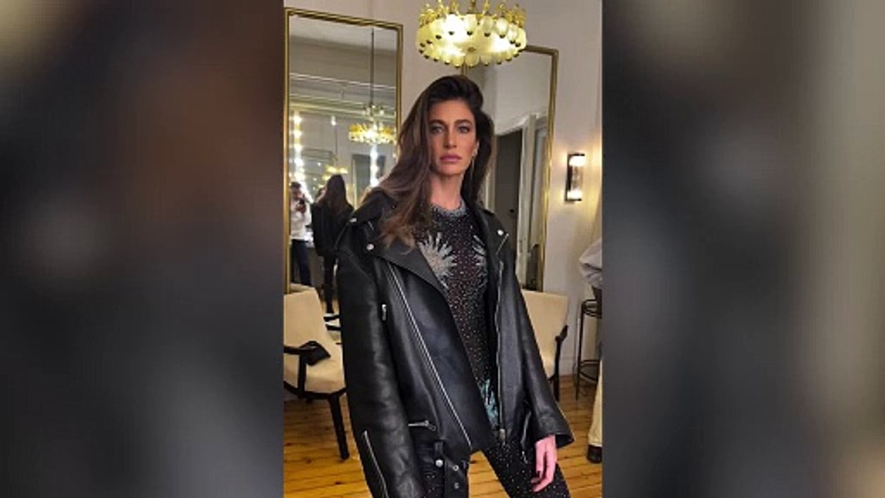 Berrak Tüzünataç kalça dansı yaptığı anlarını paylaştı