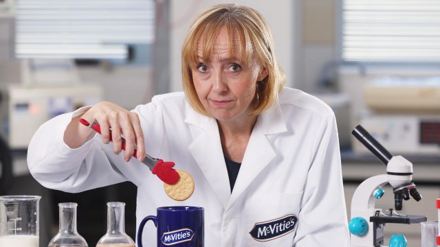 Scientists reveal exactly how long to dunk Rich Tea, Hobnobs and Digestives should be dunked in tea