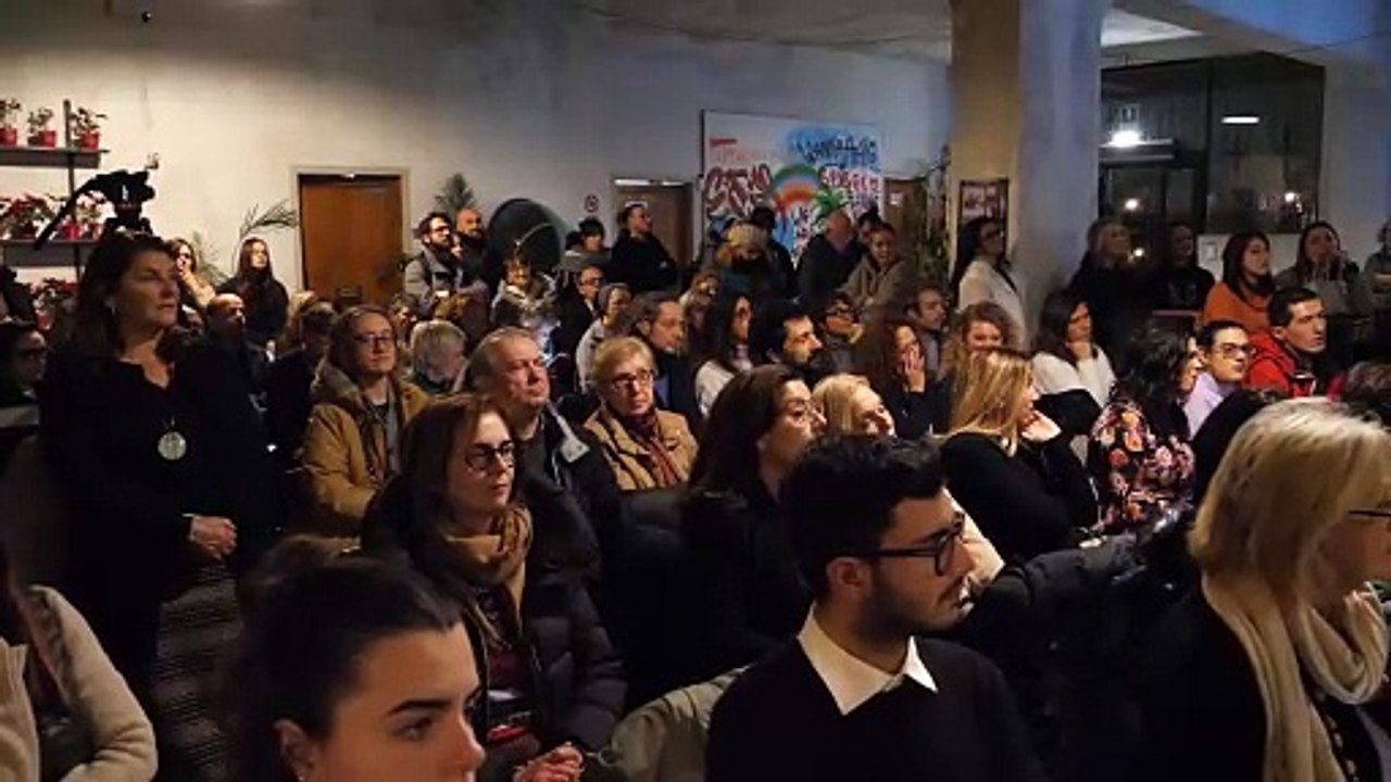 Selvaggia Lucarelli dribbla le domande sul caso Pedretti e attacca: "Non ci fate una bella figura"