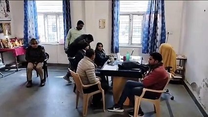 Video herunterladen: किशनगढ़ बास थाने में एसीबी की कार्रवाई, एएसआई व दलाल गिरफ्तार