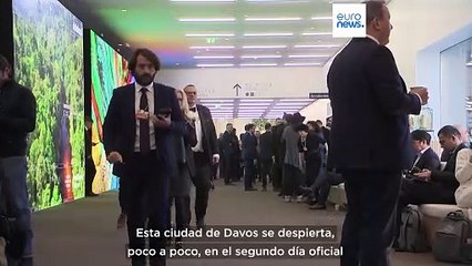 Aplausos para Zelenski y el anuncio de ayuda financiera para Ucrania en Davos