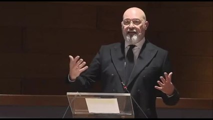 Tải video: Bonaccini confonde Vannacci per Vattani: scusate, è la cronaca di oggi