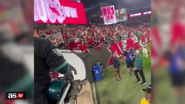 Watch: Fan yells at Nick Sirianni after Eagles Wild Card loss