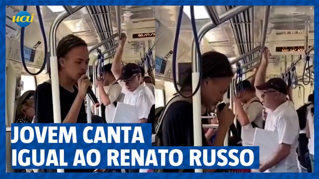Cantor do metrô de SP impressiona com voz parecida com a de Renato Russo