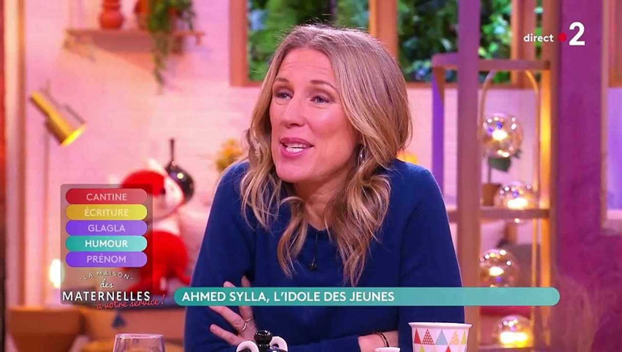 "Je sais à quel point elle n'aime pas ça" : Ahmed Sylla ému aux larmes après un message de sa soeur dans "La maison des maternelles" sur France 2 le 17 janvier