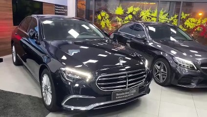Mercedes-Benz C180 AMG Màu Xám Nội Thất Đen 2021
