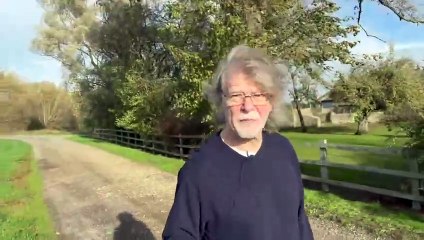 Using Art Therapy and Psychology to Discover your Passion - Singing yes - but also...