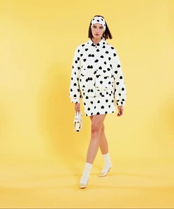 839x1012