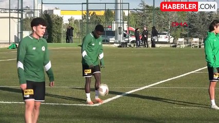 Konyaspor'un yeni teknik direktörü Omerovic: Gelirken Aykut hocadan izin almam gerekiyordu