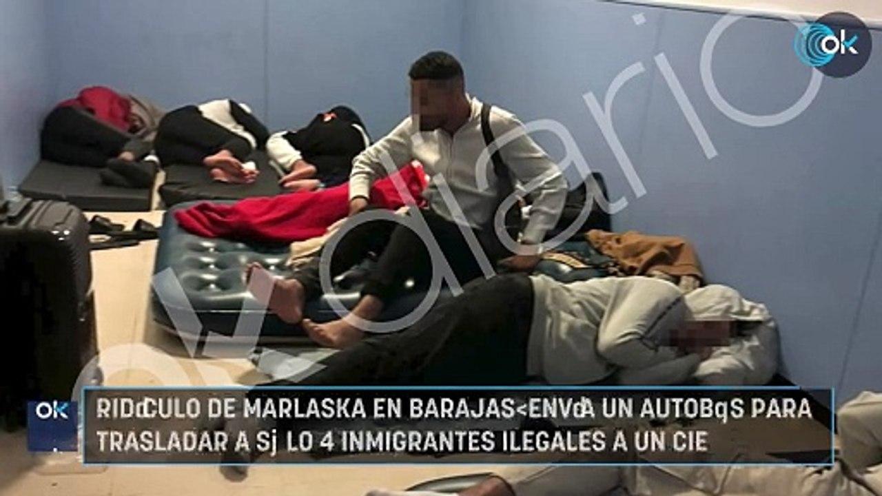 Ridículo de Marlaska en Barajas: envía un autobús para trasladar a sólo 4 inmigrantes ilegales a un CIE