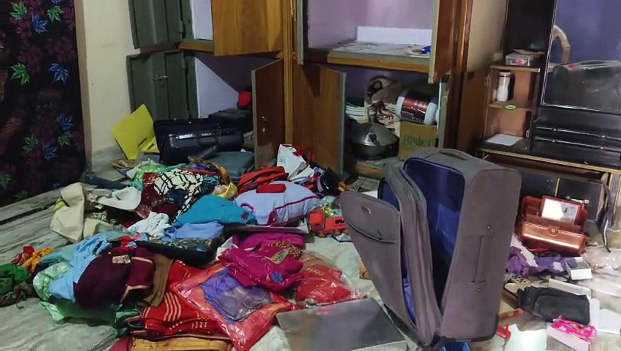 संक्रांति मनाने जयपुर गया था दम्पती, पीछे से सू...