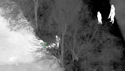 Suspect jumps into freezing pond in attempt to flee police