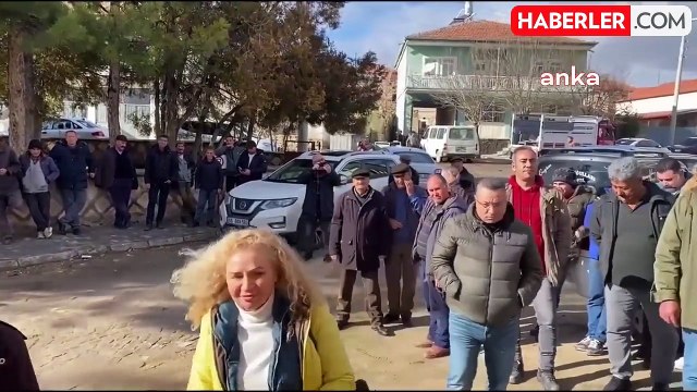 Sol Parti Sözcüsü Tombul: Bizim Olan, Halkın, Emekçinin Olan Bütün Değerler 3-5 Sermayedara Peşkeş Çekildi