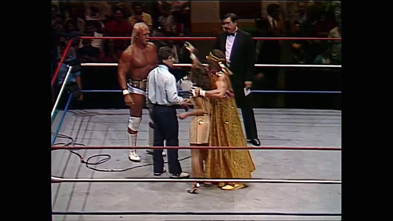Randy Savage vs. Hulk Hogan