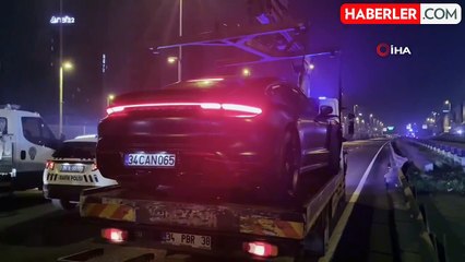 Zeytinburnu E-5 Karayolu'nda lüks otomobil yol bakım aracına çarptı: 5 yaralı